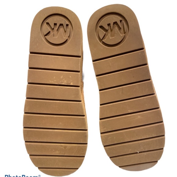 Michael Kors boots size 6. Reposhed. 1 Day sale. Final sale - Picture 8 of 8